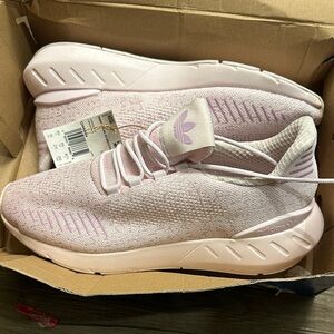 Adidas Women's Light Pink Knit Sneakers